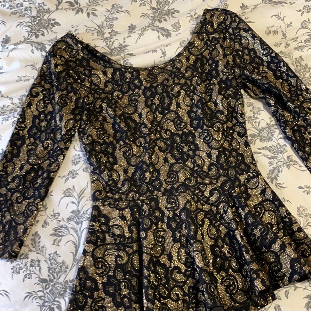 Gold peplum floral print top xs